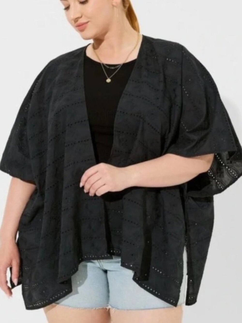 Torrid OS Black Woven Embroidered Floral Eyelet Ruana Poncho Kimono Shrug